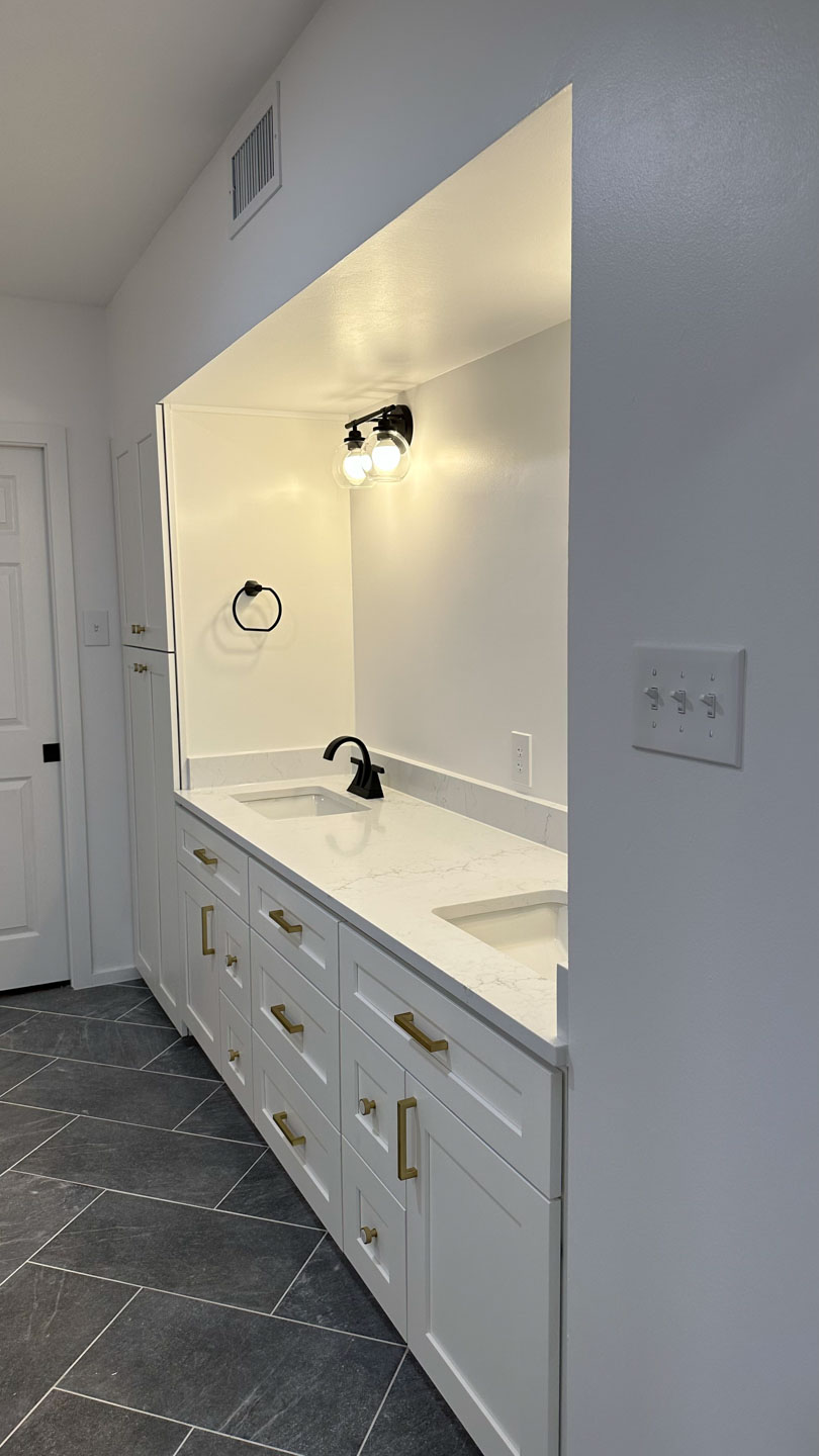 bathroom-cabinets